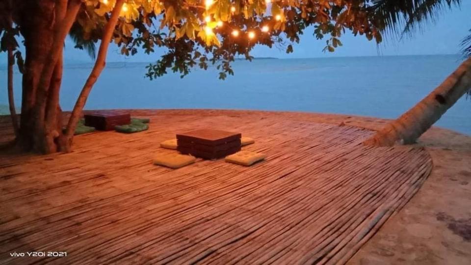 Mecaja Beach House Roxas  Exterior foto