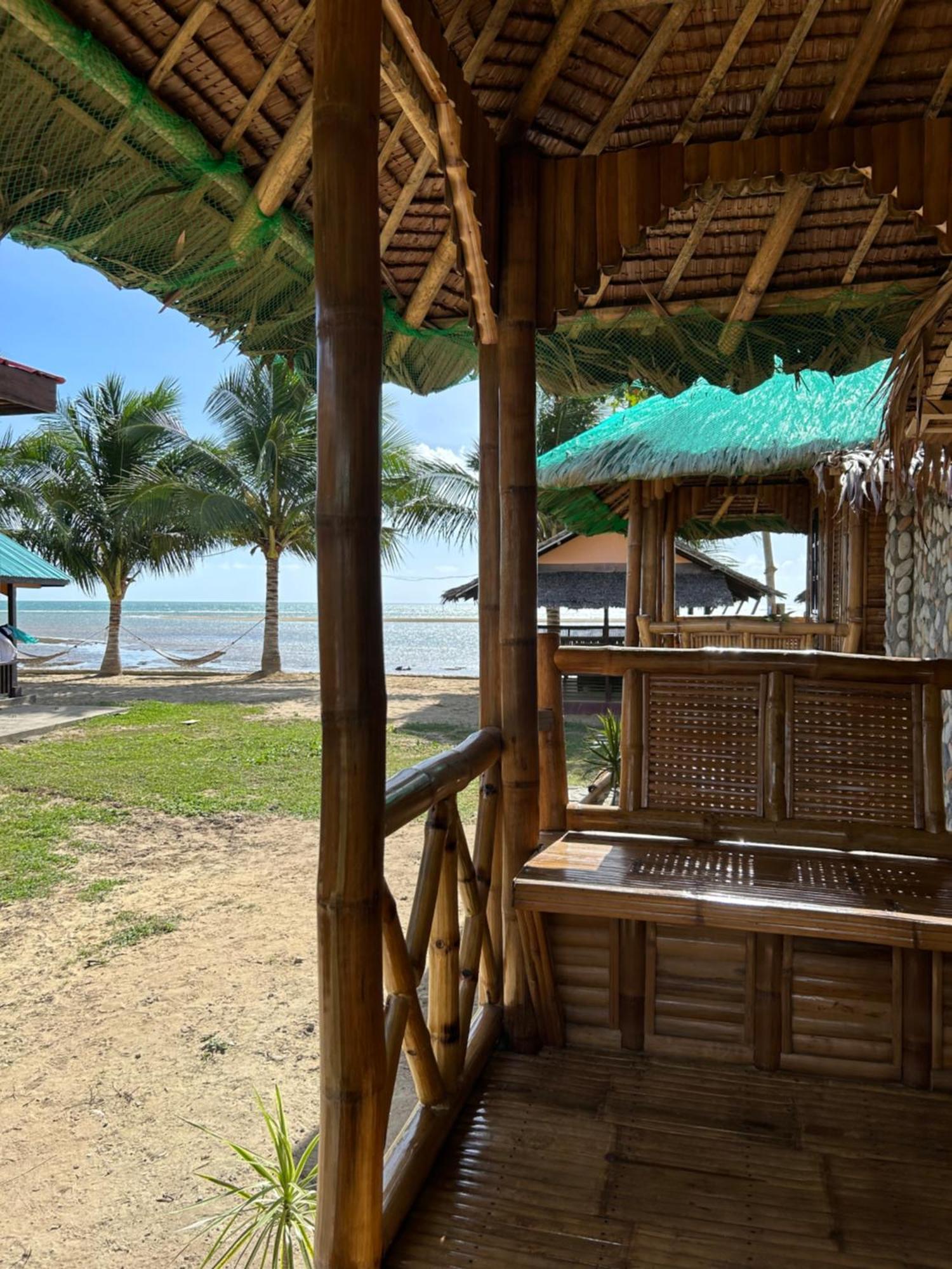 Mecaja Beach House Roxas  Exterior foto